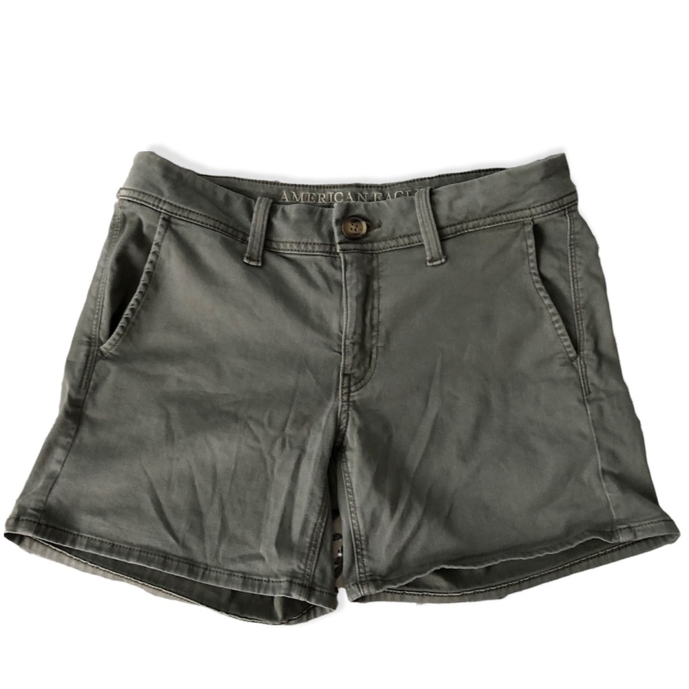 American Eagle AE Women’s MIDI Shorts Khaki Olive Green Size 4